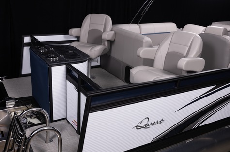 Rear Captain Seats in Lieu of Fishing Seats